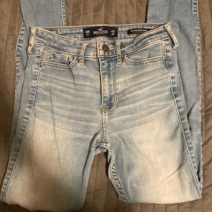 Hollister high rise super skinny jeans 00R